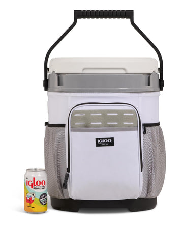 Igloo Marine 20 Qt cooler bucket heavy-duty design supports sit-and-rest use.