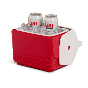 Igloo Mini Playmate close-up lid demonstrating quick, one-handed access.