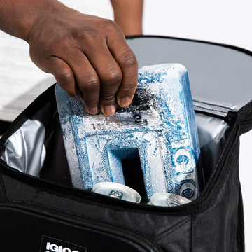 Igloo Performance Ice Blocks demonstrate modular design for customizable chilling.