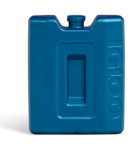 Igloo Performance Ice Blocks stacked in a cooler display modular chill and customizable cooling