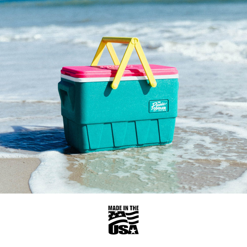 Igloo Retro basket side-handles enable comfortable one-handed transfer