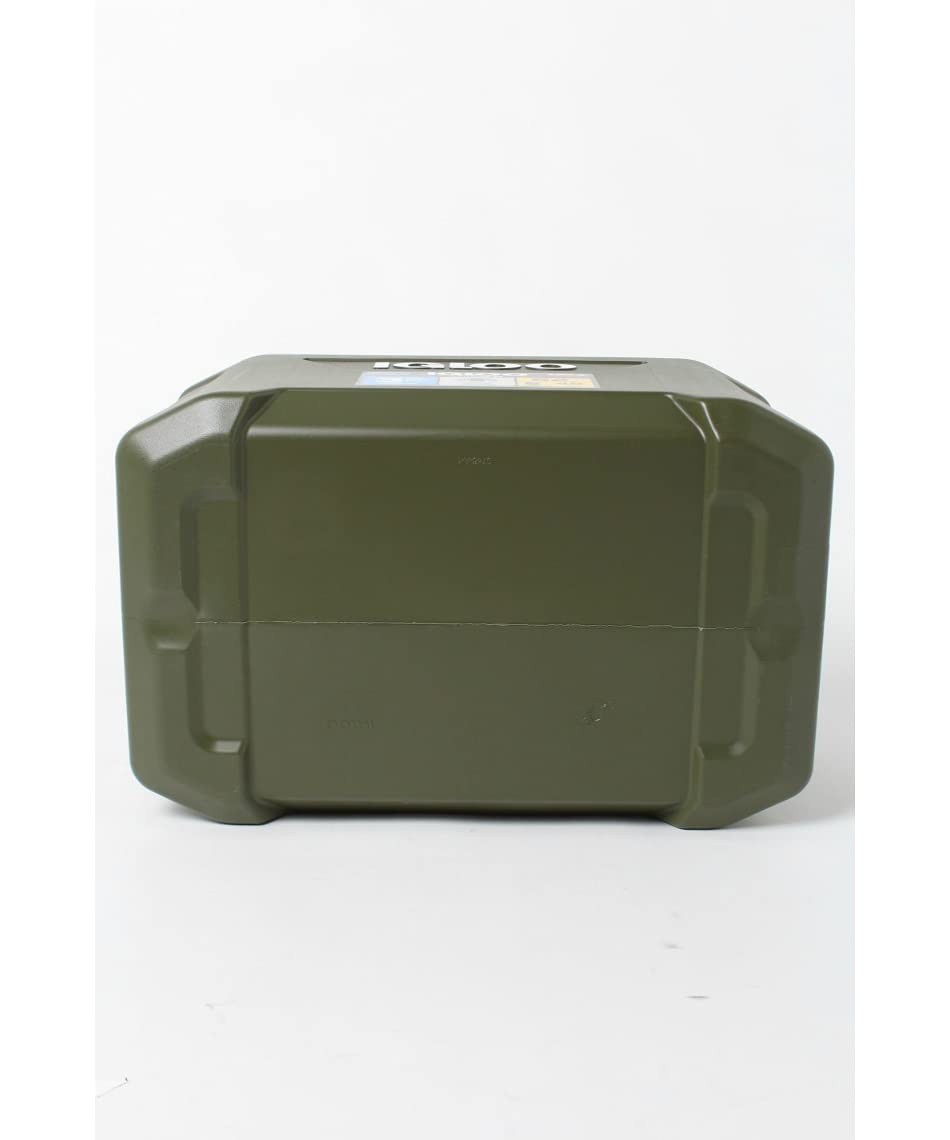 Igloo Sportsman Latitude 52 green exterior for outdoor visibility.