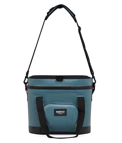 Igloo Trailmate Spruce open main compartment for quick packing