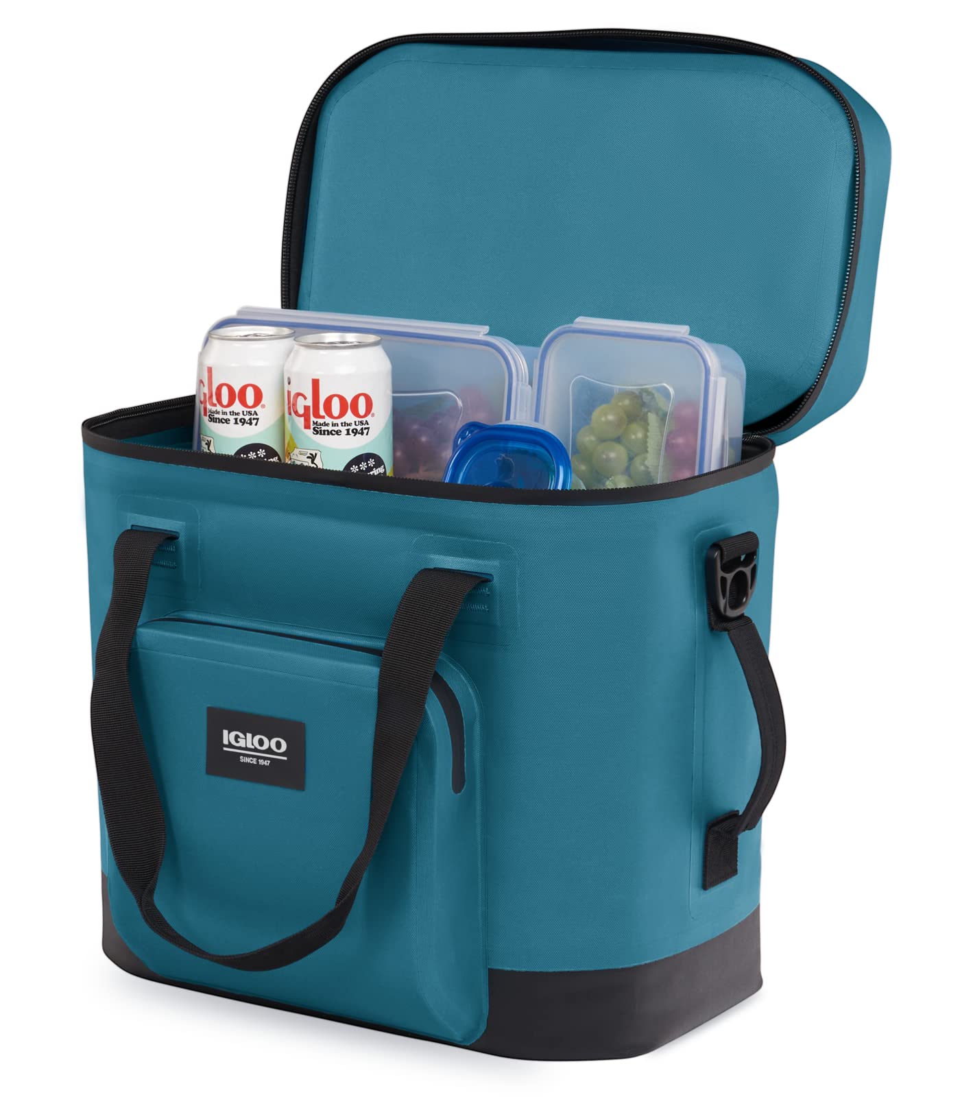Igloo Trailmate 30-Can Cooler Bag weather-ready fabric resists sand and moisture during outdoor days