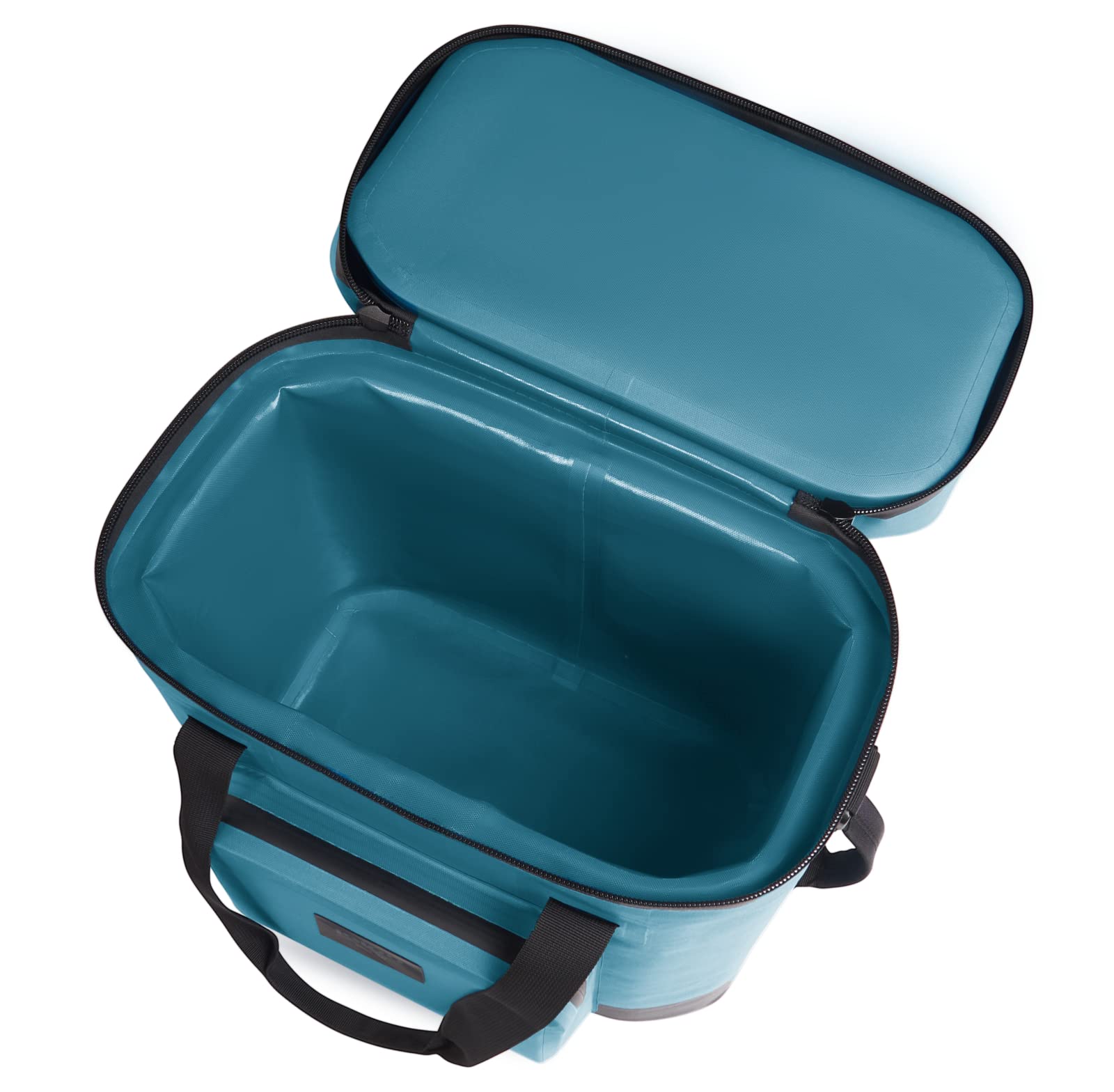 Igloo Trailmate 30-Can Cooler Bag exterior detail emphasizes durable 600D coated polyester fabric