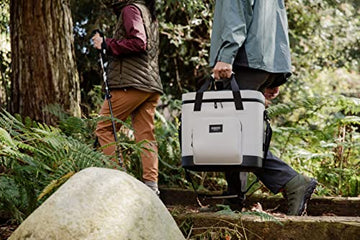 Igloo Trailmate 30-Can Cooler Bag wide-opening design makes loading easy.