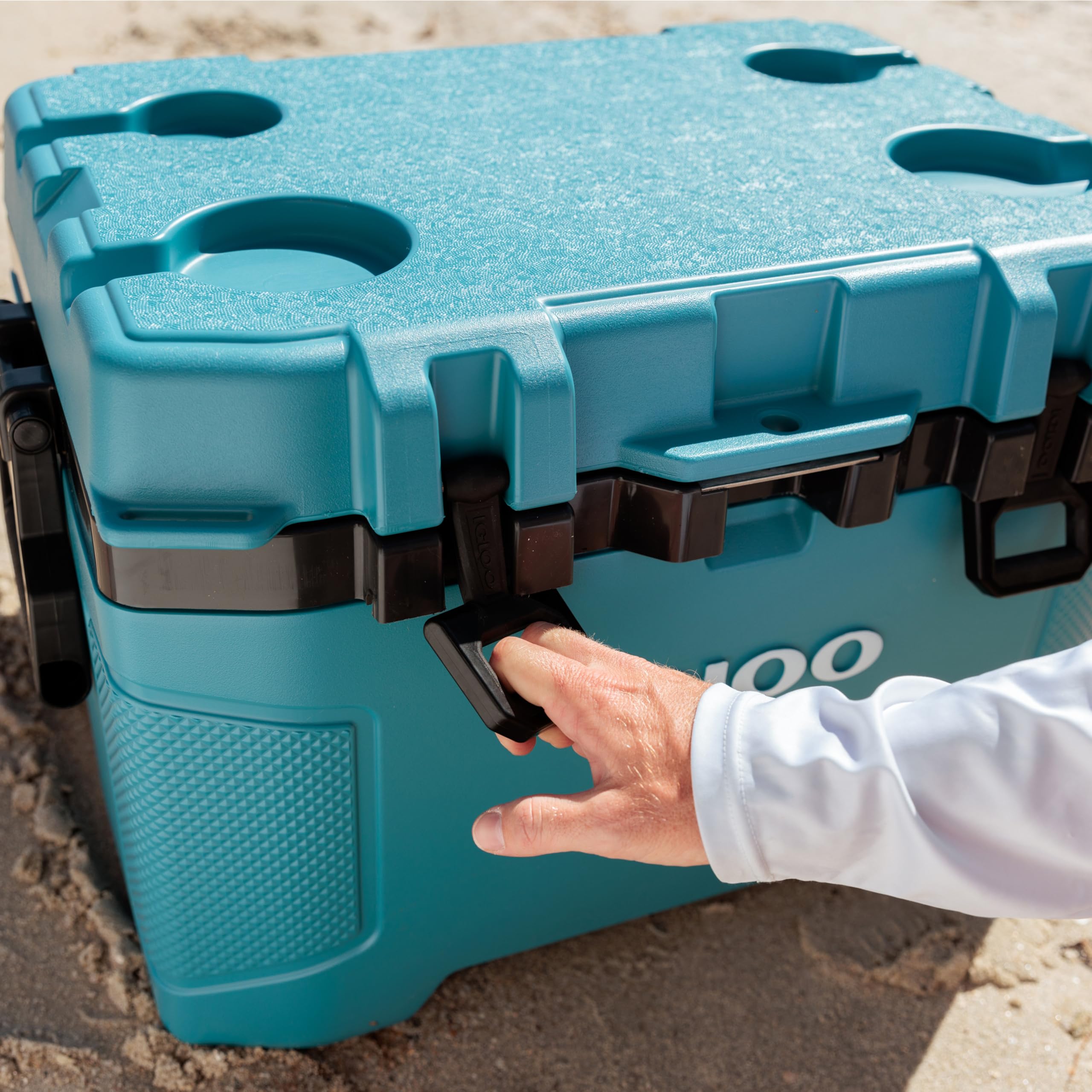 Igloo Trailmate 52Qt cooler USA-made badge indicating quality