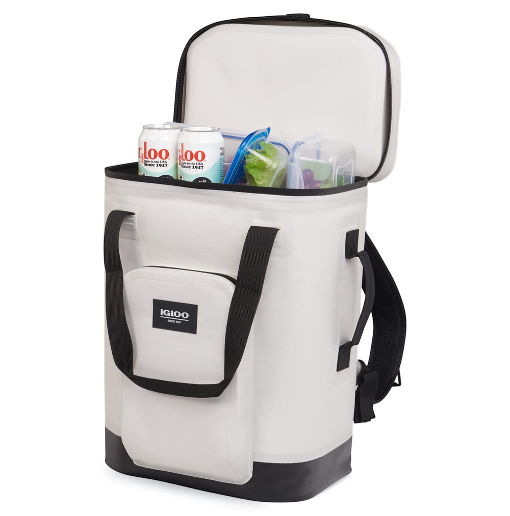 Igloo Trailmate main compartment opens wide for effortless packing.
