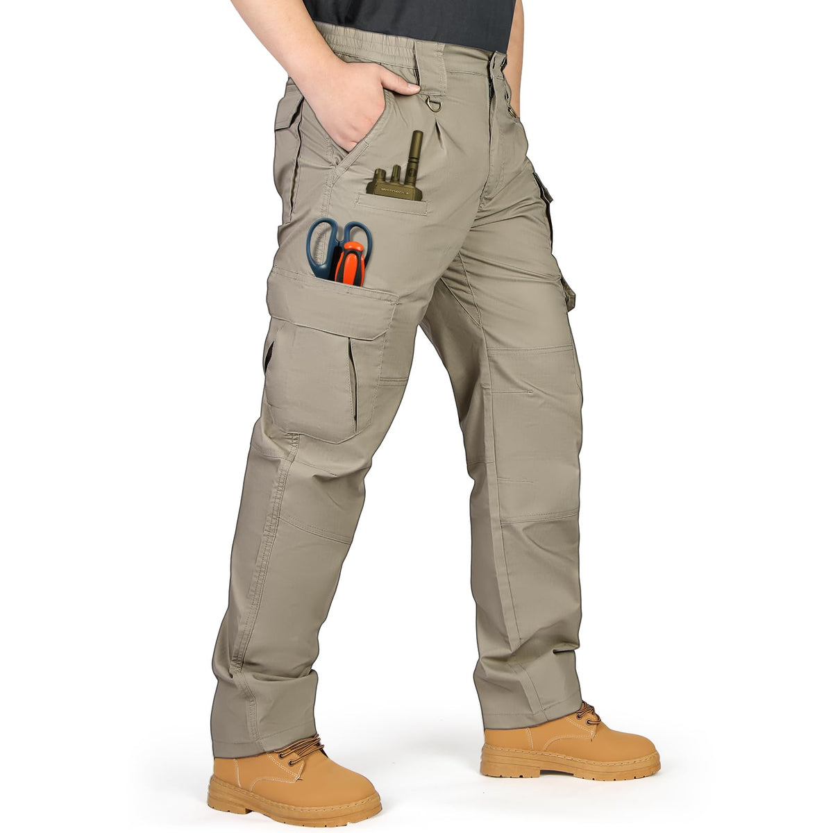 IGOLUMON stretchtactical-pants front view demonstrates flexible outdoor movement for work