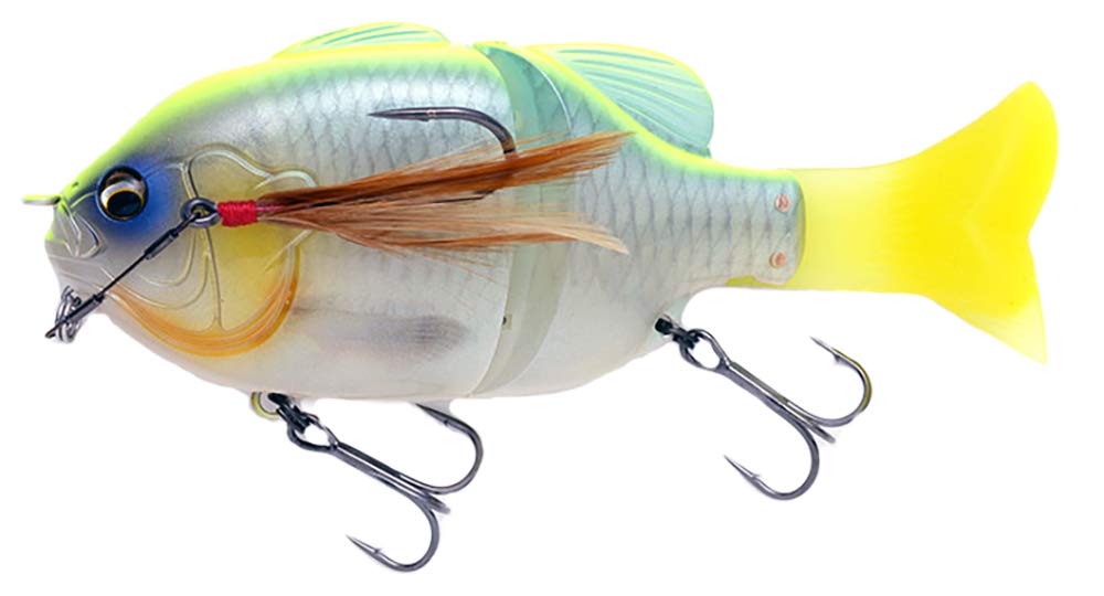 Imakatsu Gilloid Jr. Buffalo Horn Hook 815 BootTail demonstrates lifelike movement to attract bass