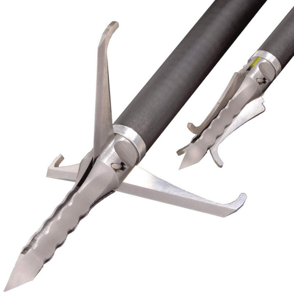 Innerloc Devastation 150-Grain broadhead close-up reveals 3-blade design for a 2-inch cut in crossbow hunting.