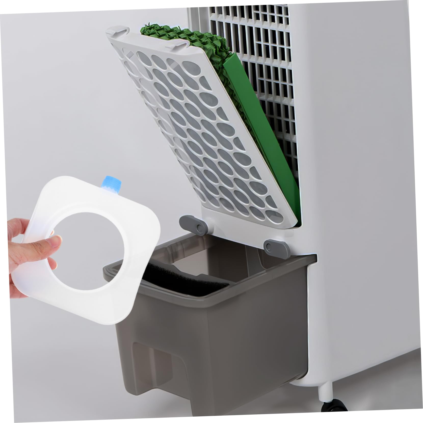 INOOMP ice blocks case shown for easy replacement and storage.