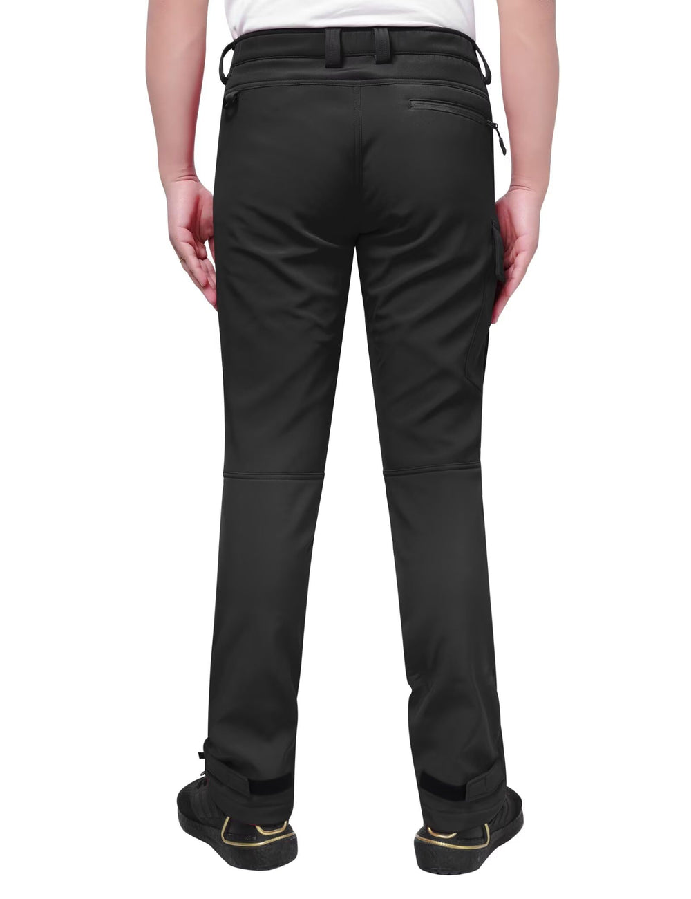 INPAKO Women's Thermal Softshell Pants, back view, fleece lining for cozy warmth.