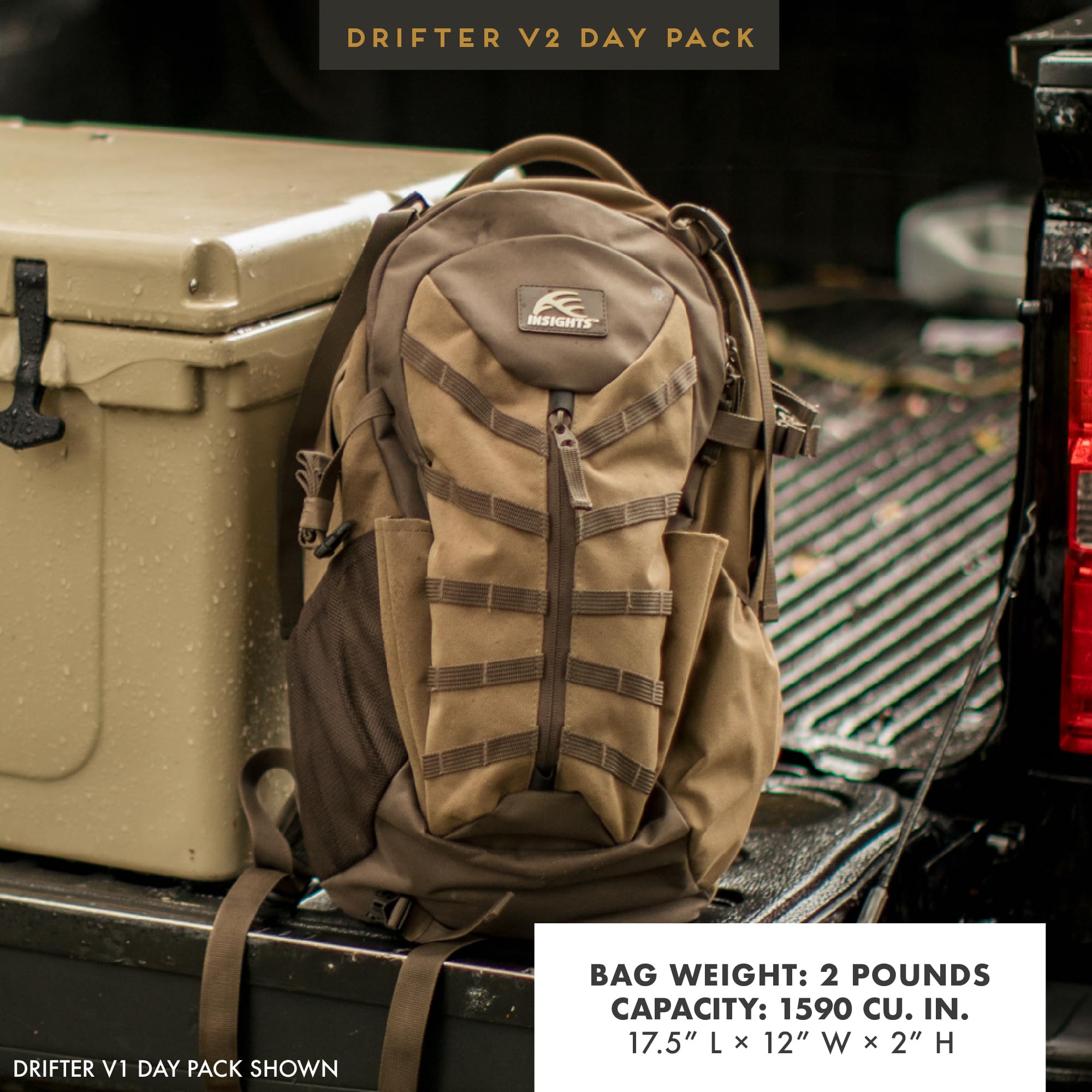 Three-zip compartments on Insights Drifter for organized packing