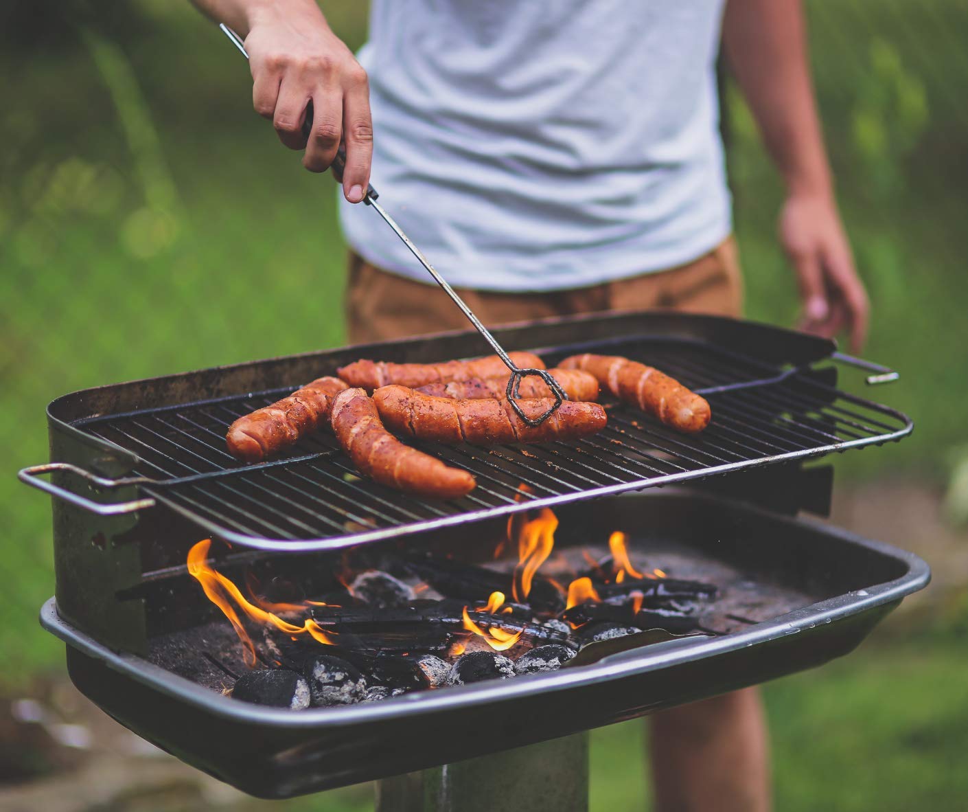 Insta-Fire fire starter long-burn: 10–15 minutes per pouch for steady flames.