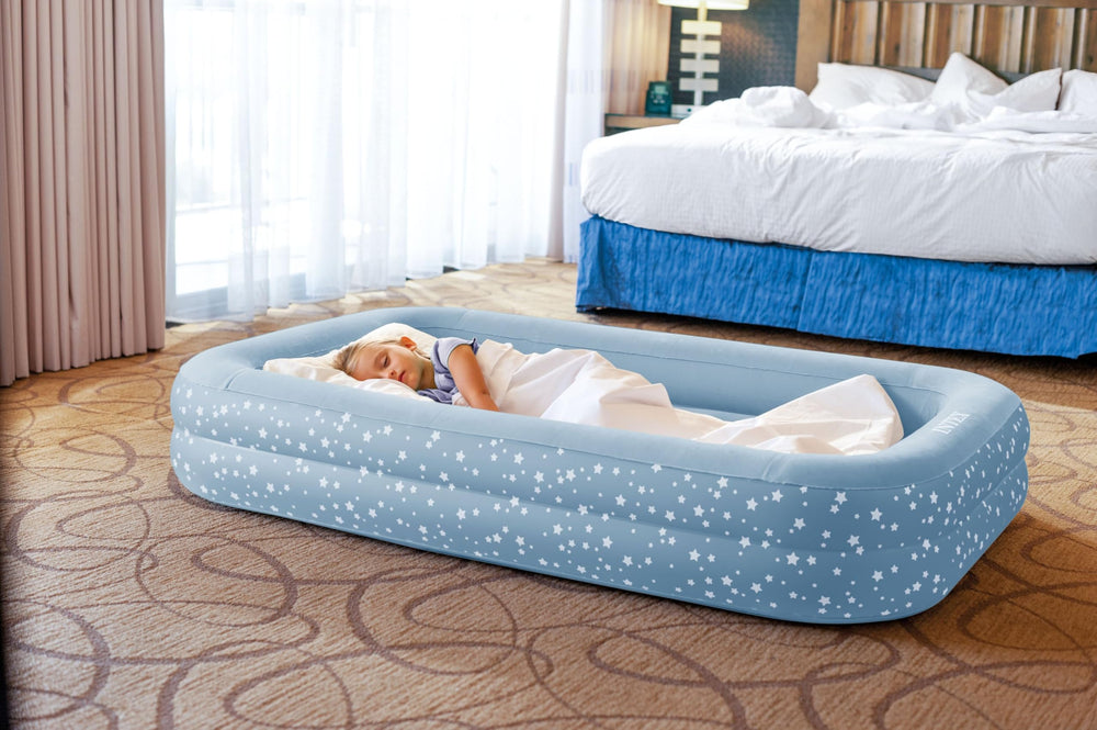 Removable inner mattress on the Intex Kidz bed for easy cleaning.