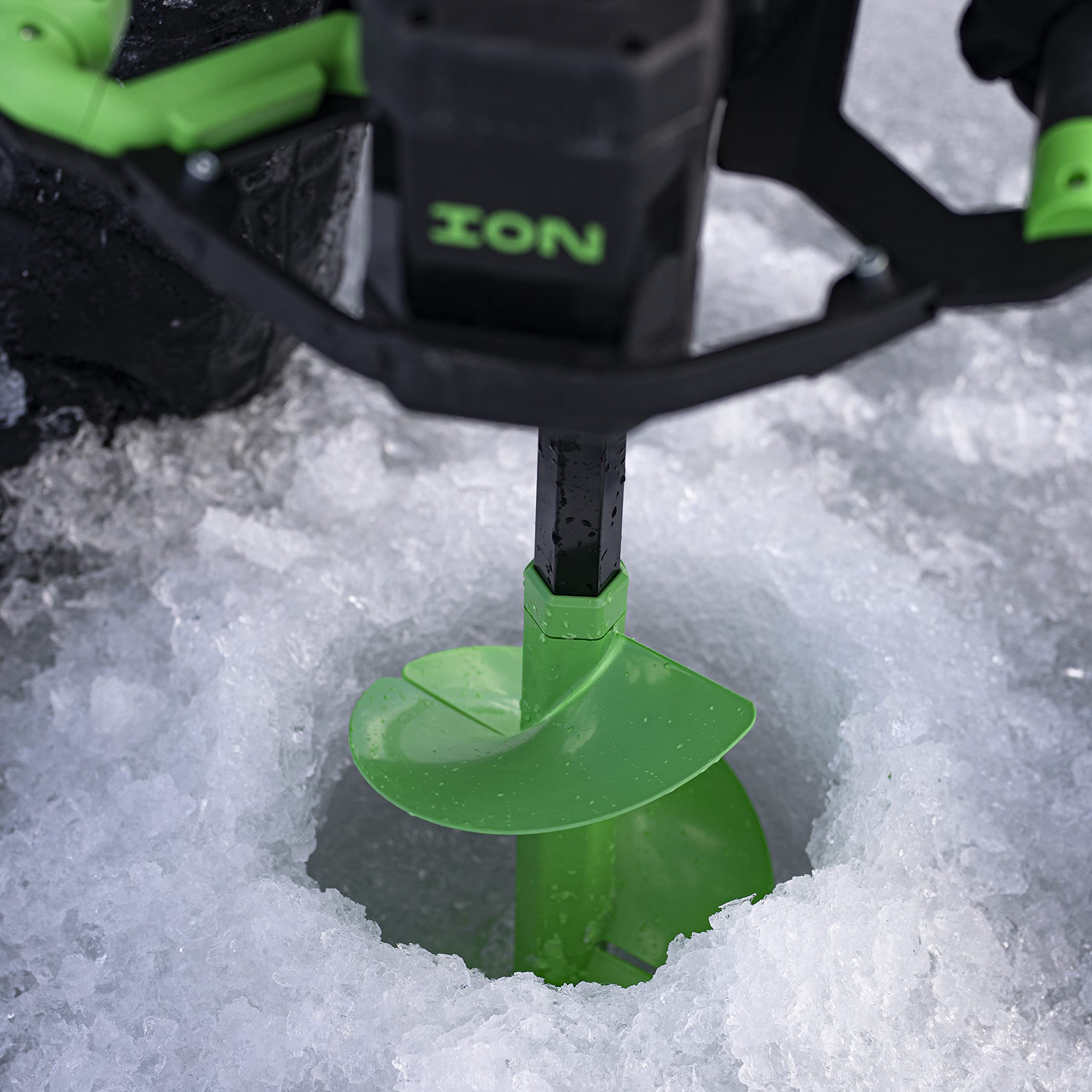 ION Alpha Plus ergonomic handle supports comfortable use during long sessions.