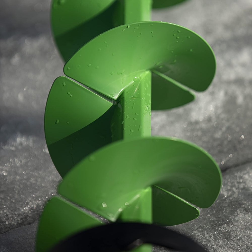 ION Alpha Plus lightweight design enables easy handling on ice.