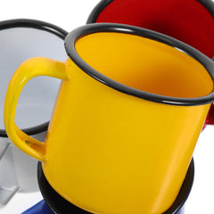 Ipetboom wide-mouth enamel mug for easy cleaning and quick hygienic rinsing.