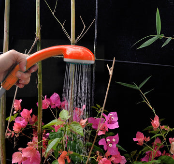Ivation kid-bathing-friendly design offers gentle pressure for children during bath time.