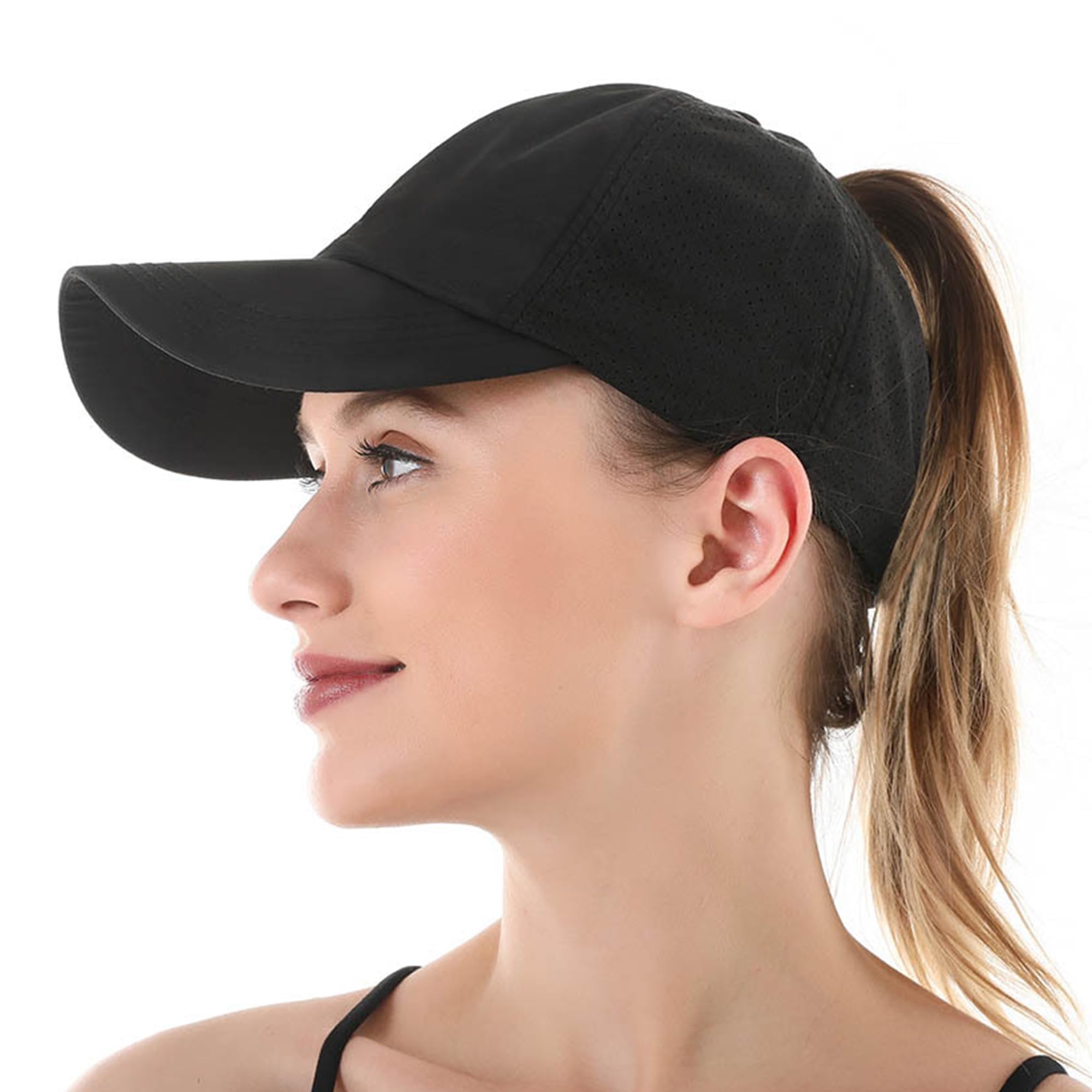 IZUS Compact Foldable Hat travels easily for on-the-go adventures.