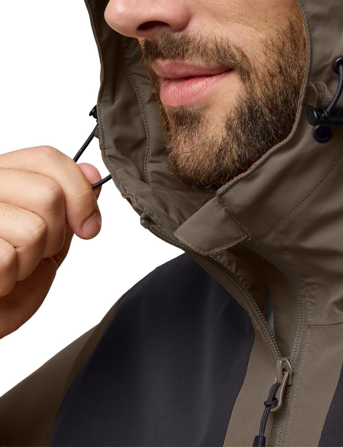 Jack Wolfskin Jasper Ins JKT M weather-ready protection in rain shower.