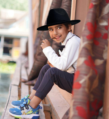 Jastore unisex kids hat suited for both boys and girls.