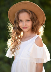 Jastore wool felt close-up highlights soft, breathable fabric and texture.