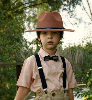 Jastore outdoor-ready hat demonstrates sun shading for adventures.