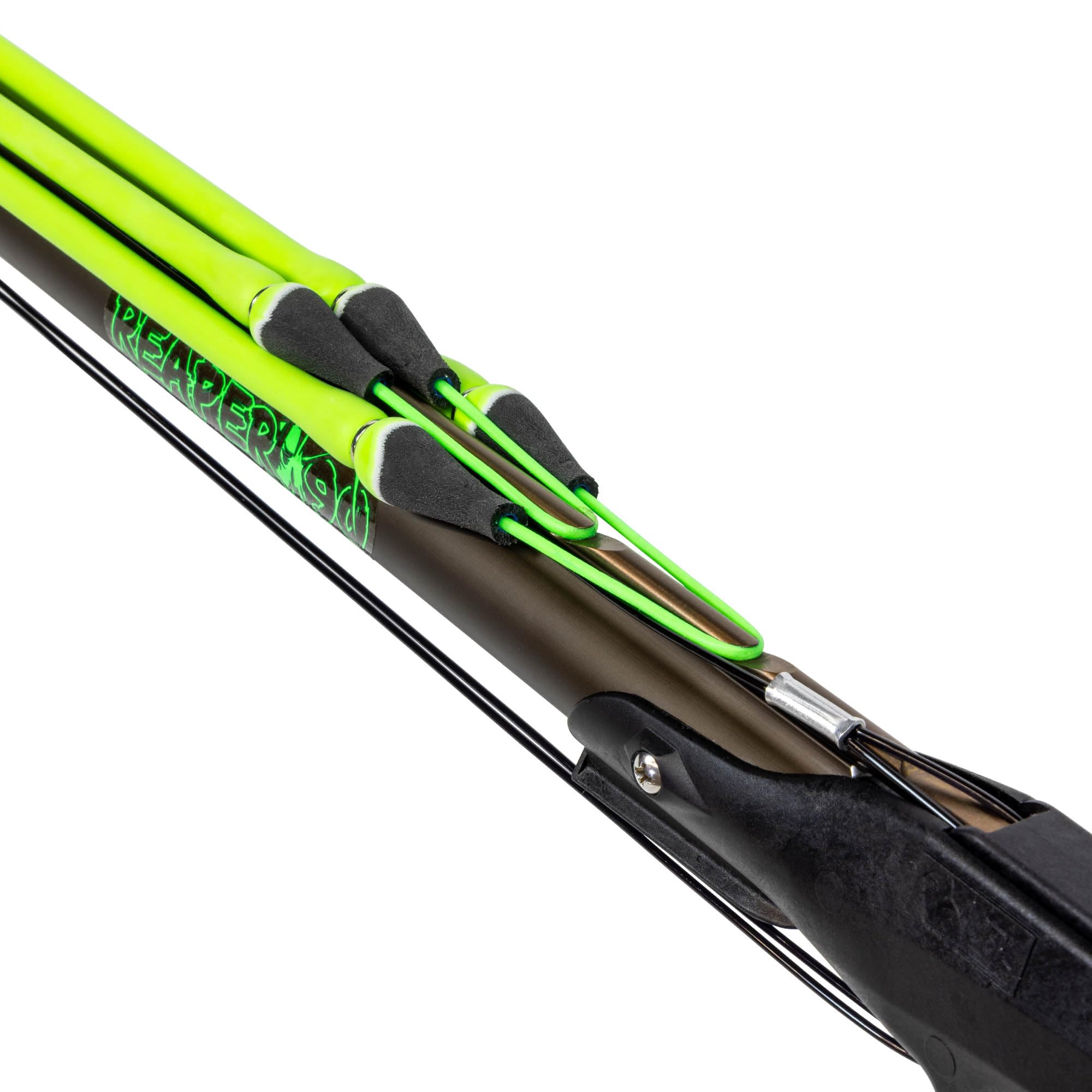 JBL Reaper open muzzle enables easy loading and smooth shots