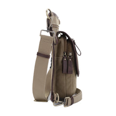 JESSIE & JAMES inner compartments keep essentials organized.