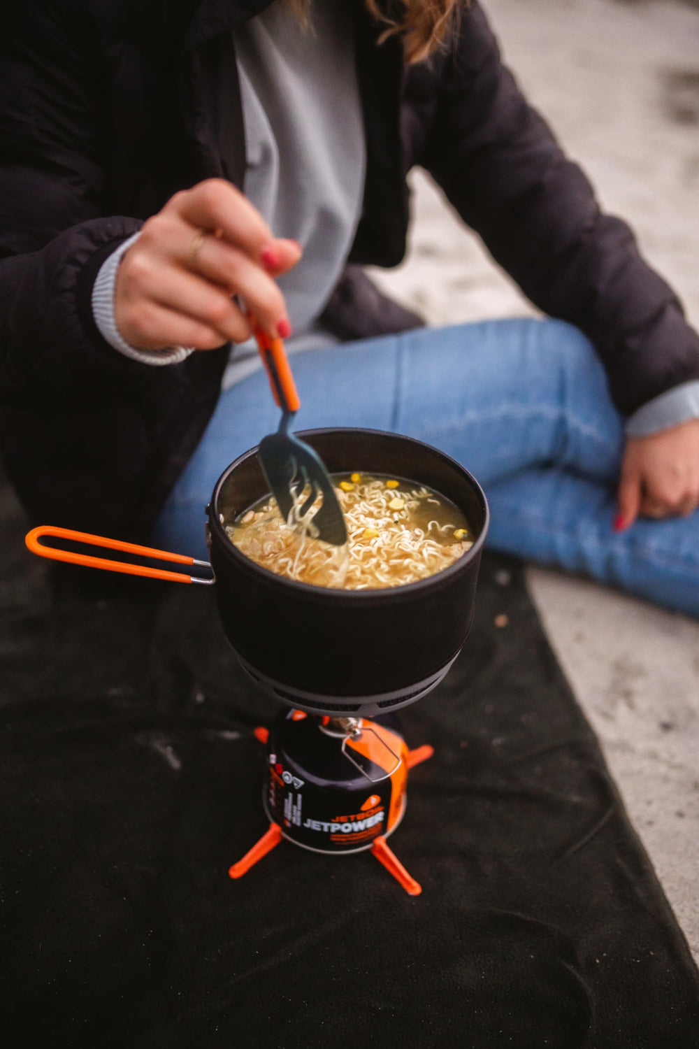 Jetboil 1.5L ceramic pot on-stove cooking for faster meals.