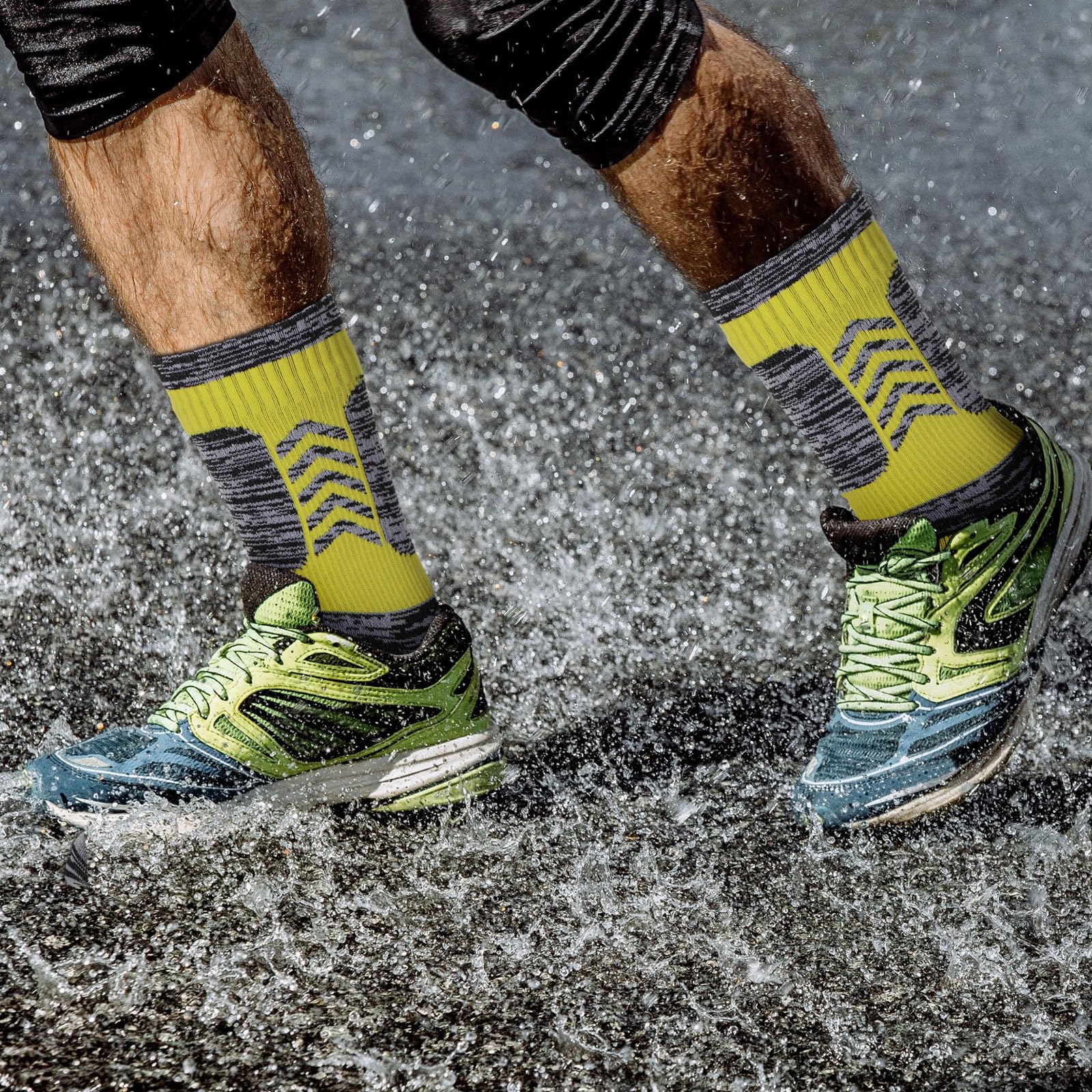 Jeyiour waterproof socks care-instructions guide machine washing and air drying.