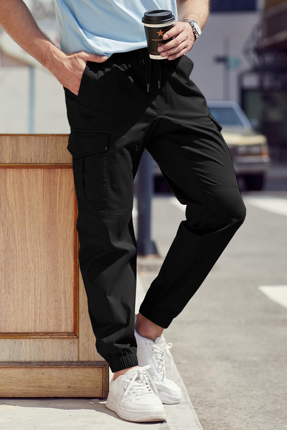 JMIERR everyday-wear cargo pants versatile for work or weekend activities.