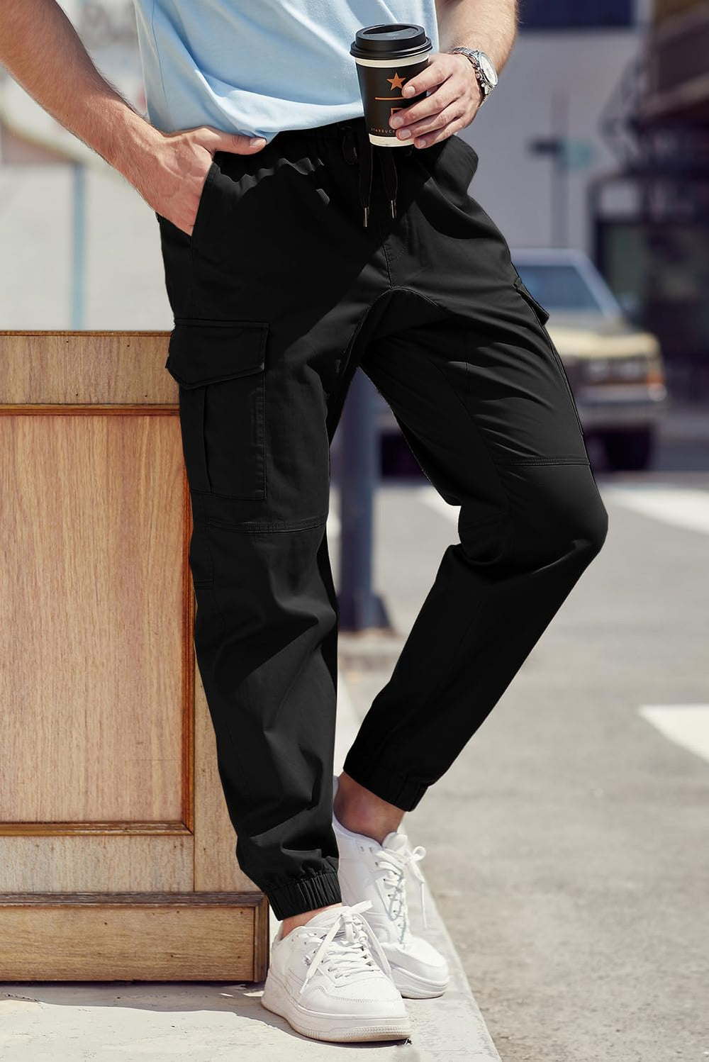 JMIERR everyday-wear cargo pants versatile for work or weekend activities.