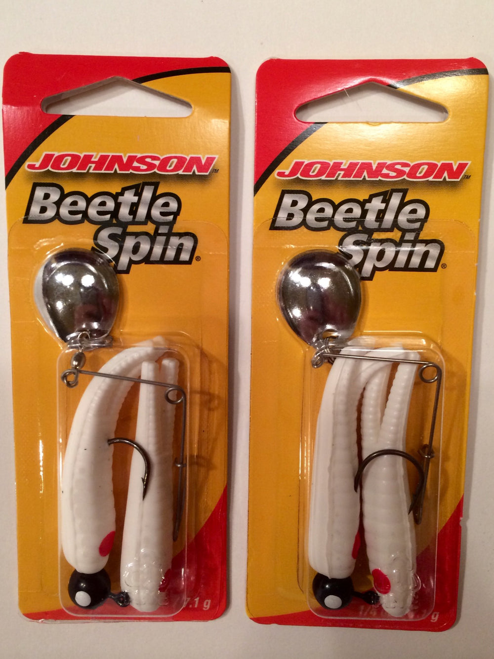 Johnson Beetle Spin nickel blade lure, 2in body, ideal for pond fishing and attracting strikes.