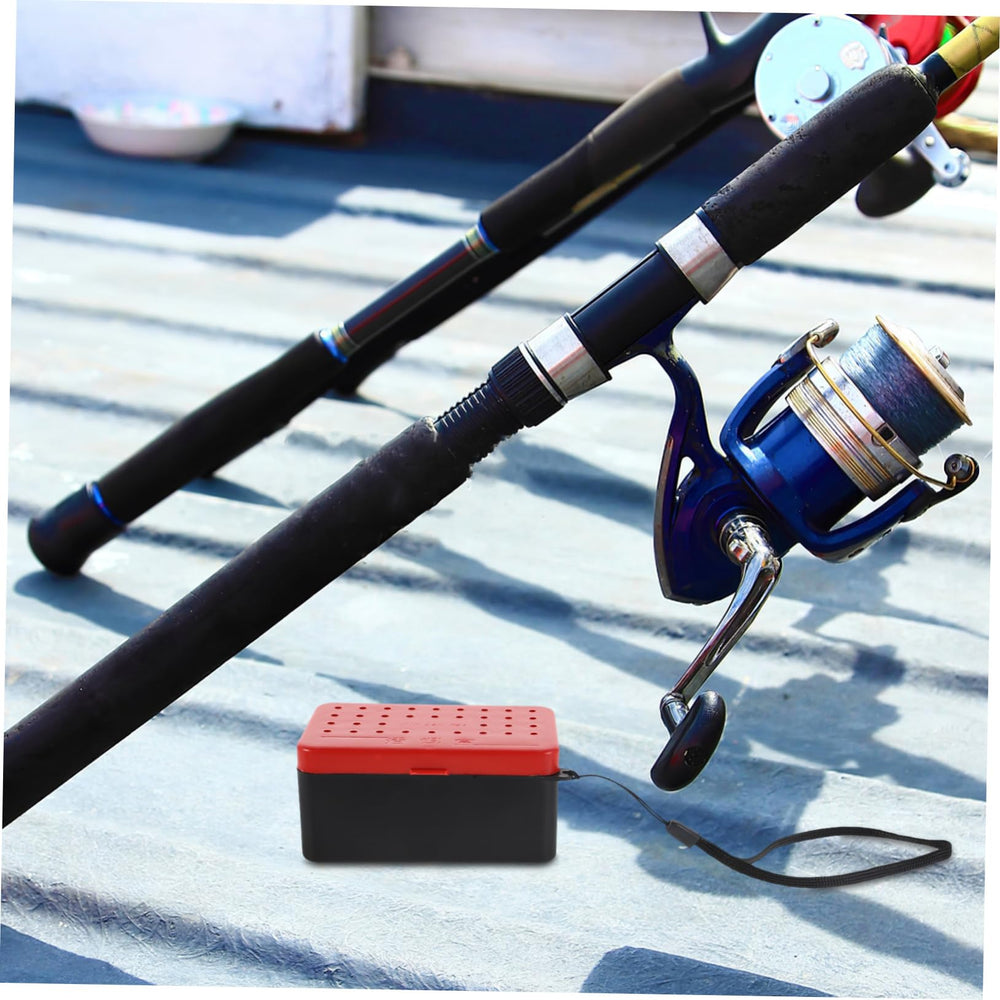 JOINPAYA compact bait box with separate compartments for different baits