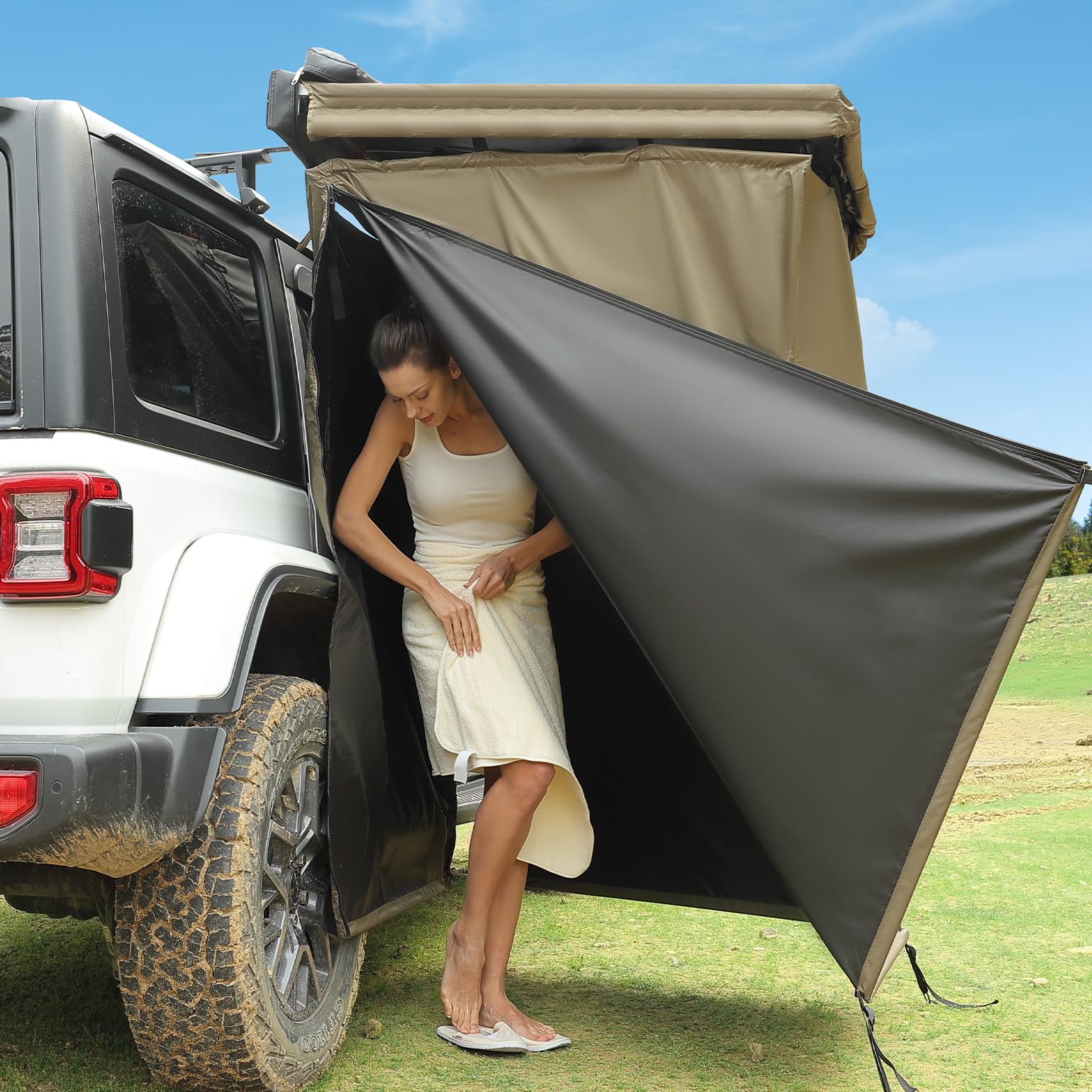 JOYTUTUS 1000D PVC fabric provides durable, weather-resistant performance on trails.