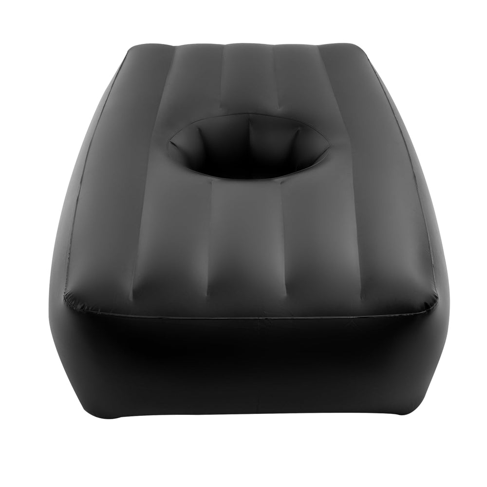 Juckeyroot ergonomic surface supports body contours for comfortable lounging.
