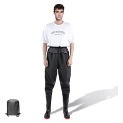 JUGATAMAIBU waders in black offer full-length waterproof protection for rivers and shores.