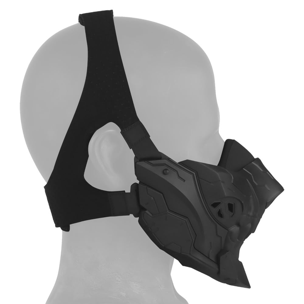Hook-and-loop fasteners on Jungle Leopard mask enable quick wear