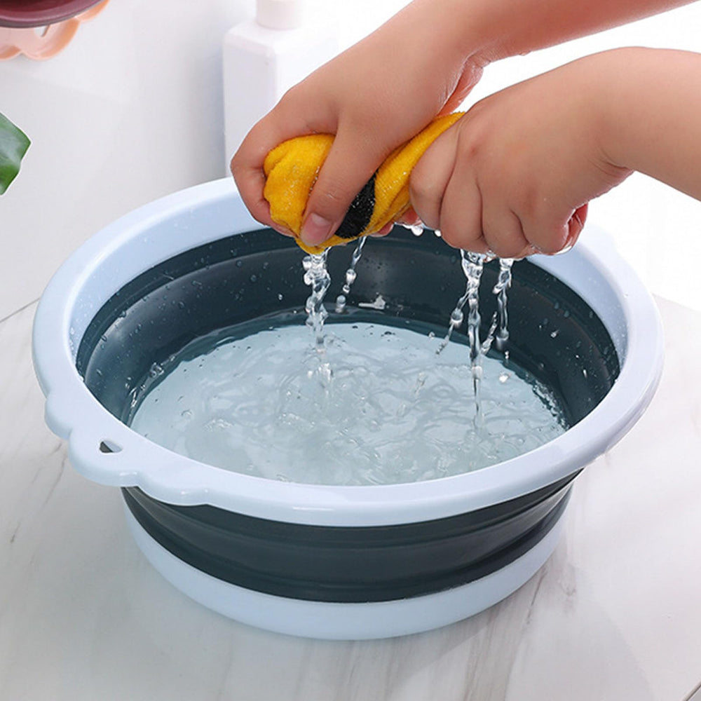 Jwthee portable washbasin in outdoor travel setup