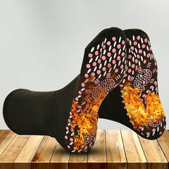 Kakina CMSX self-heating socks in camping use deliver cozy warmth.