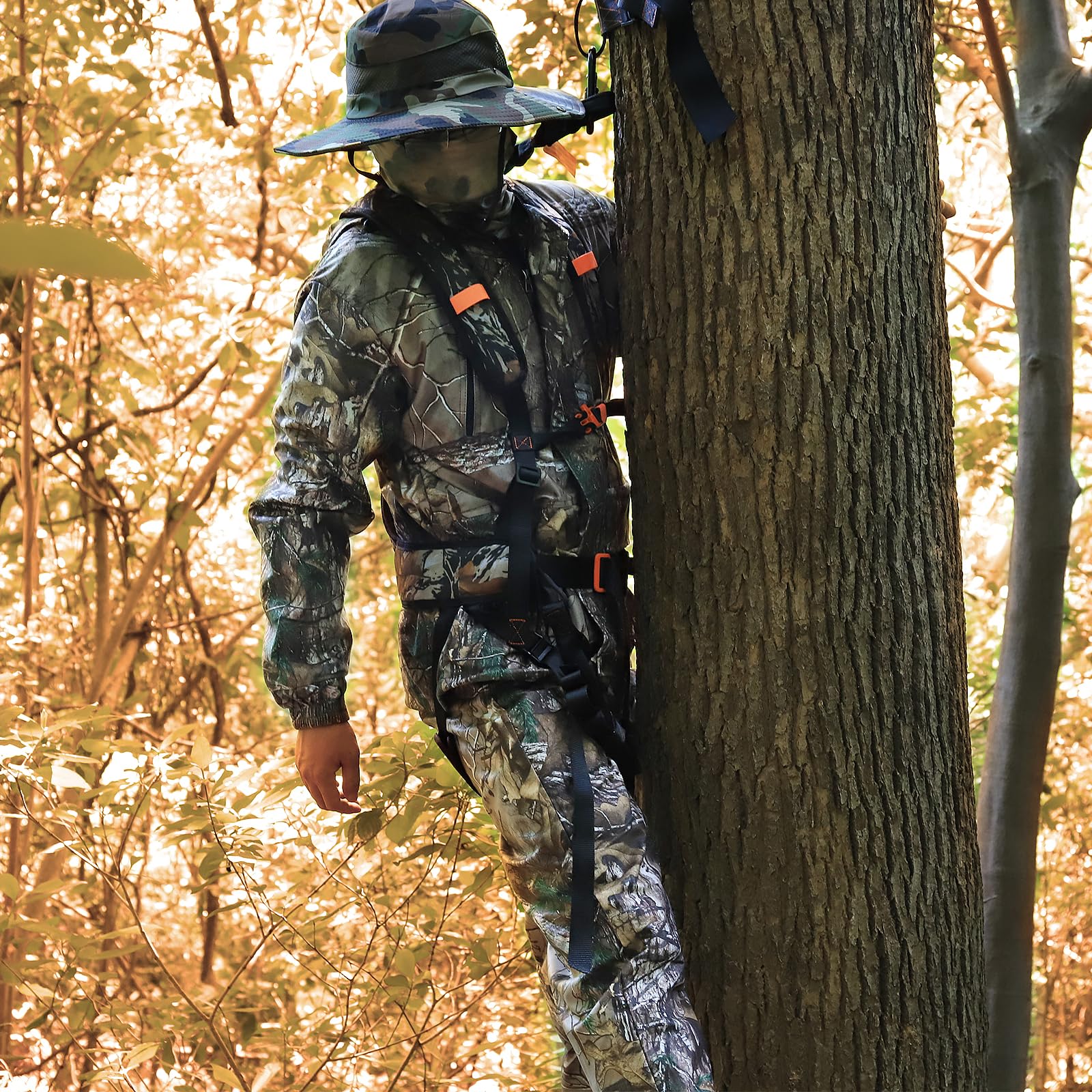 KALKAL gift-ready packaging signals a thoughtful hunting accessory.