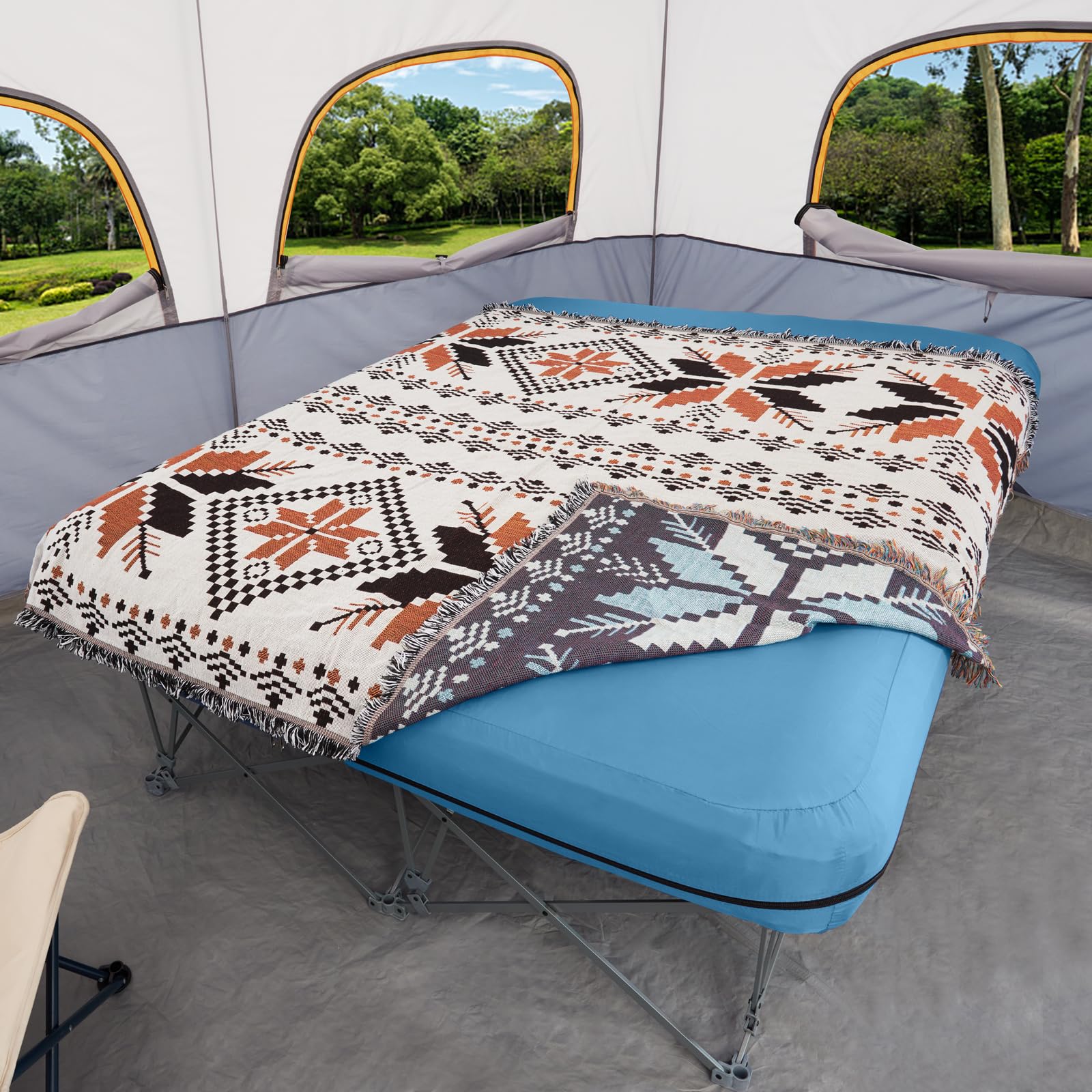KAMPKEEPER camping cot carrying bag demonstrates easy portability for travel and campsite setup.