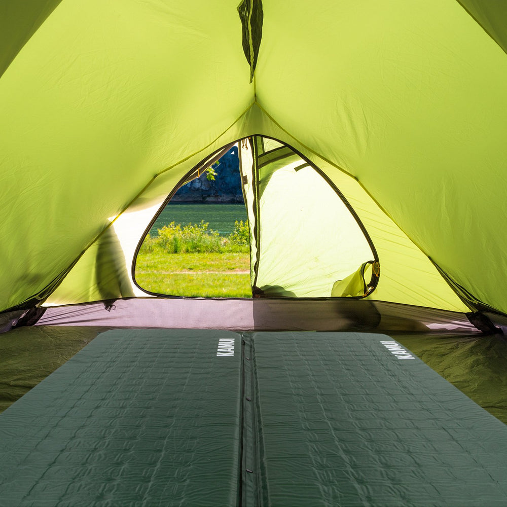 KAMUI sleeping pad-relaxed-camping-ambience presents cozy, confident sleep outdoors.