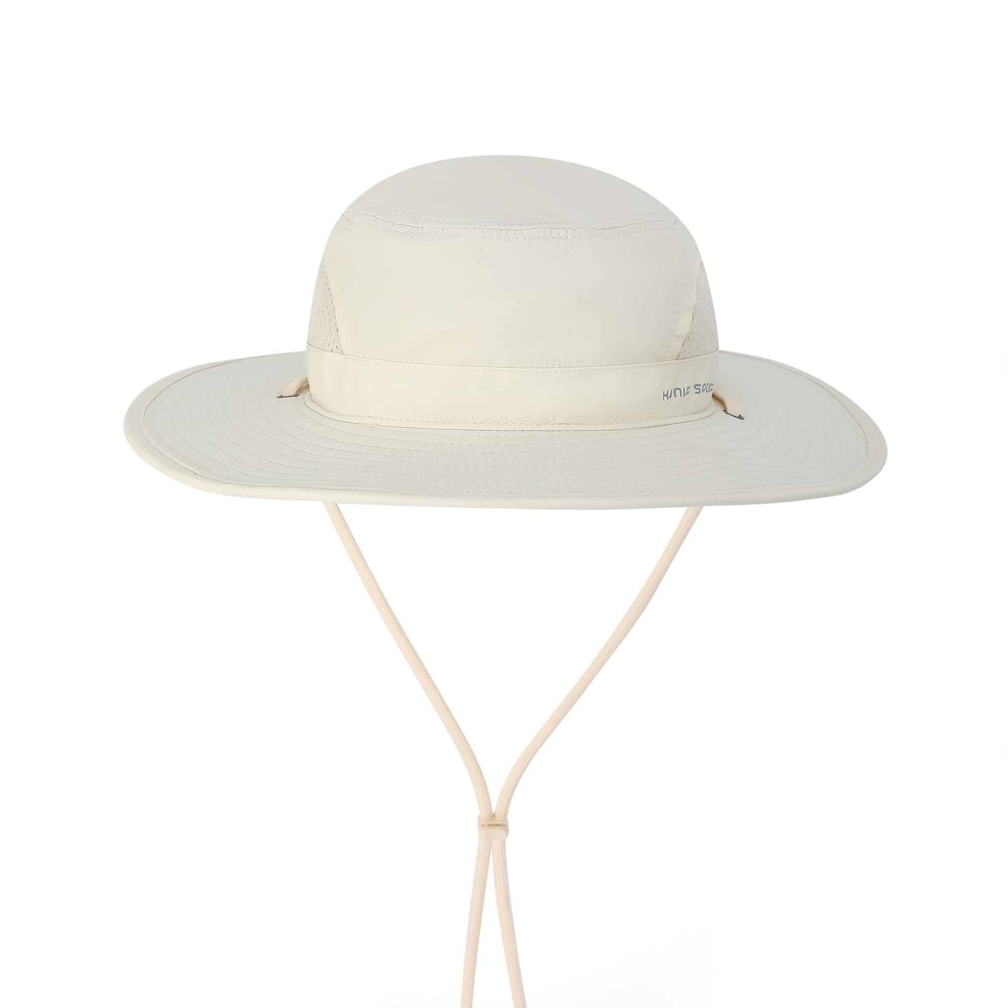 KANUT SPORTS Jemez adjustable drawcord for secure fit in wind.