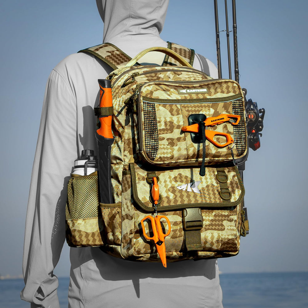 KastKing BaitSpace removable bait binder enables quick bait access.