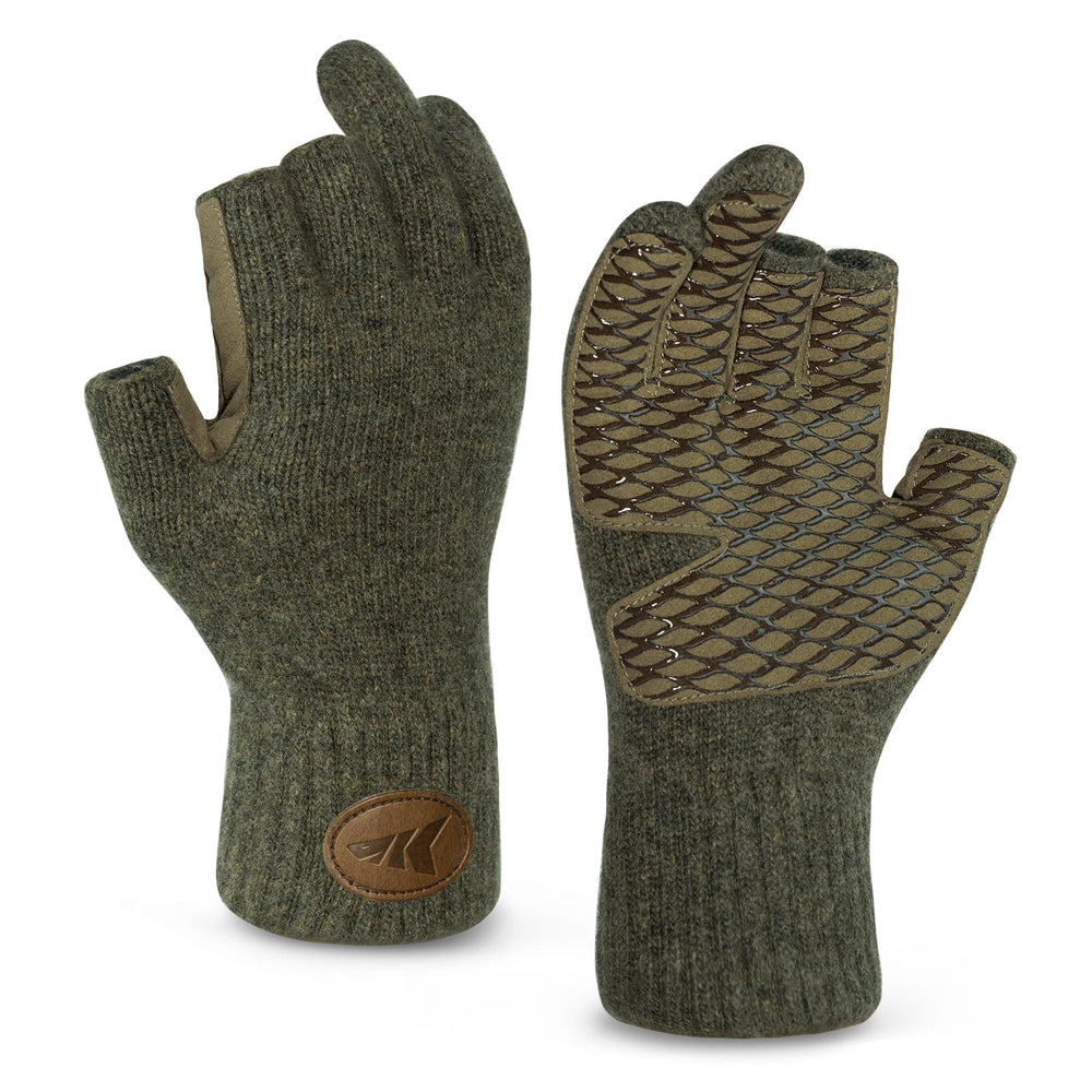 KastKing Bully Wooly winter gloves pair well with outdoor runs, hikes, and snowy photography
