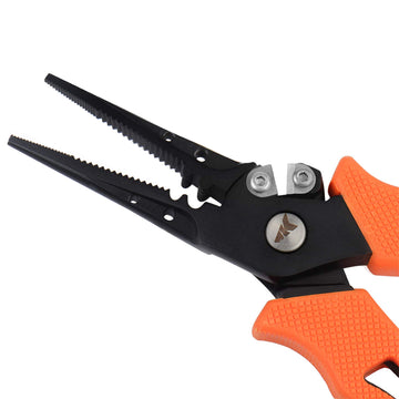 KastKing Cutthroat 420 stainless steel body endures saltwater conditions